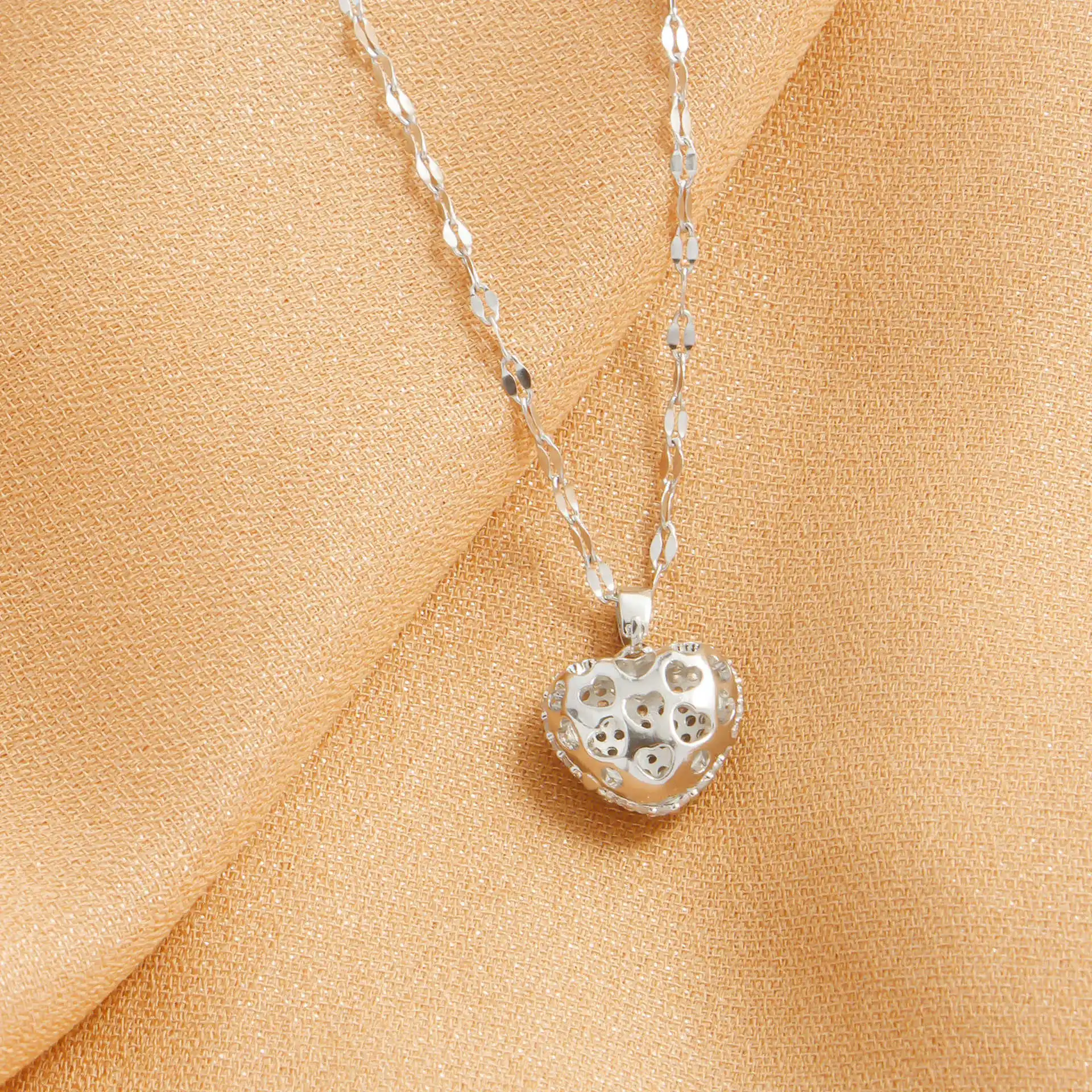 Heart Pendant Necklace Set with Cubic Zirconia for Women Temperament Gold Necklace Wedding Party Jewelry Gifts for Her