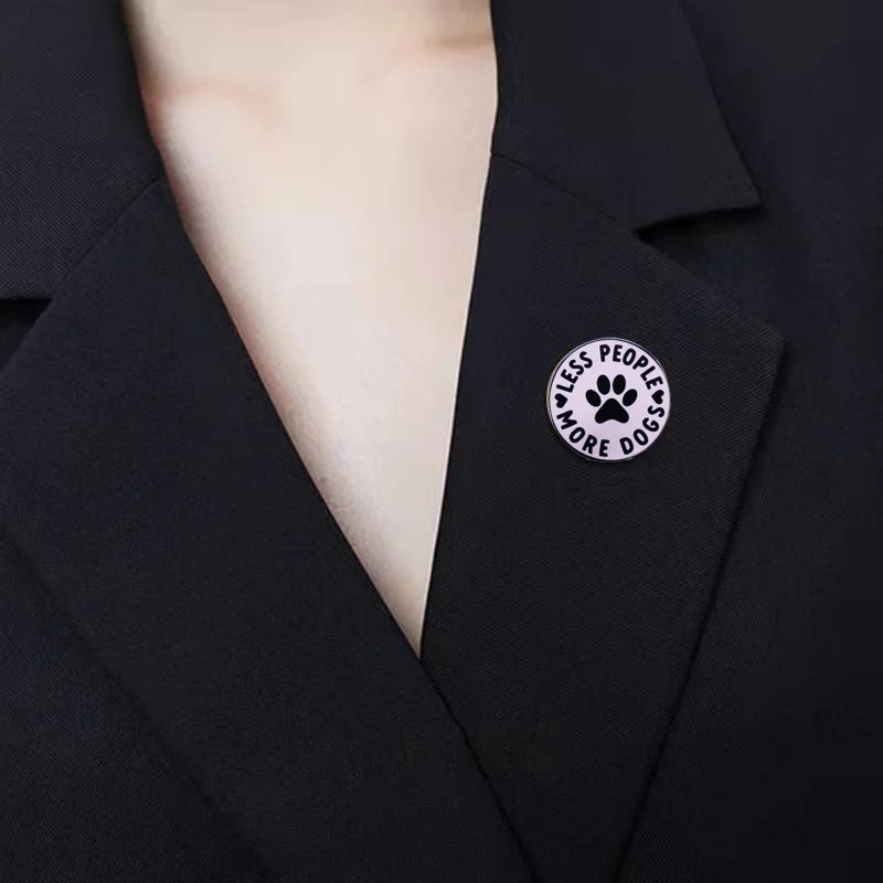 Fashionable Puppy Paw Pin Cute Meatball Pad Badge Women’s Brooch Lapel Pin for Friends Unique Jewelry Gift Accessories