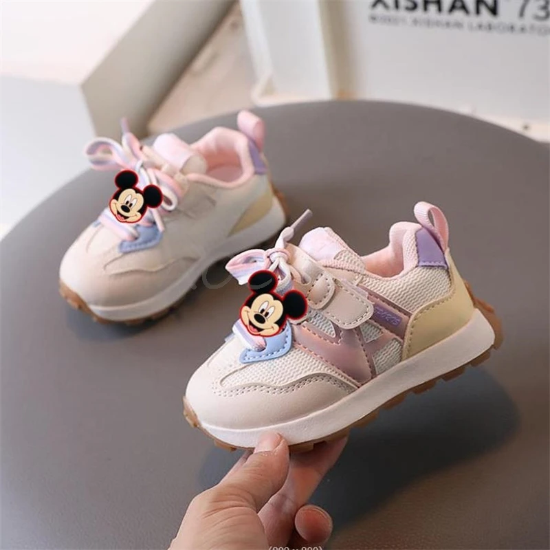 Sneakers bianche per bambini Mickey Lilo And Stitch Girls Boys scarpe sportive Casual stringate traspiranti scarpe da Tennis per bambini 0-3Y