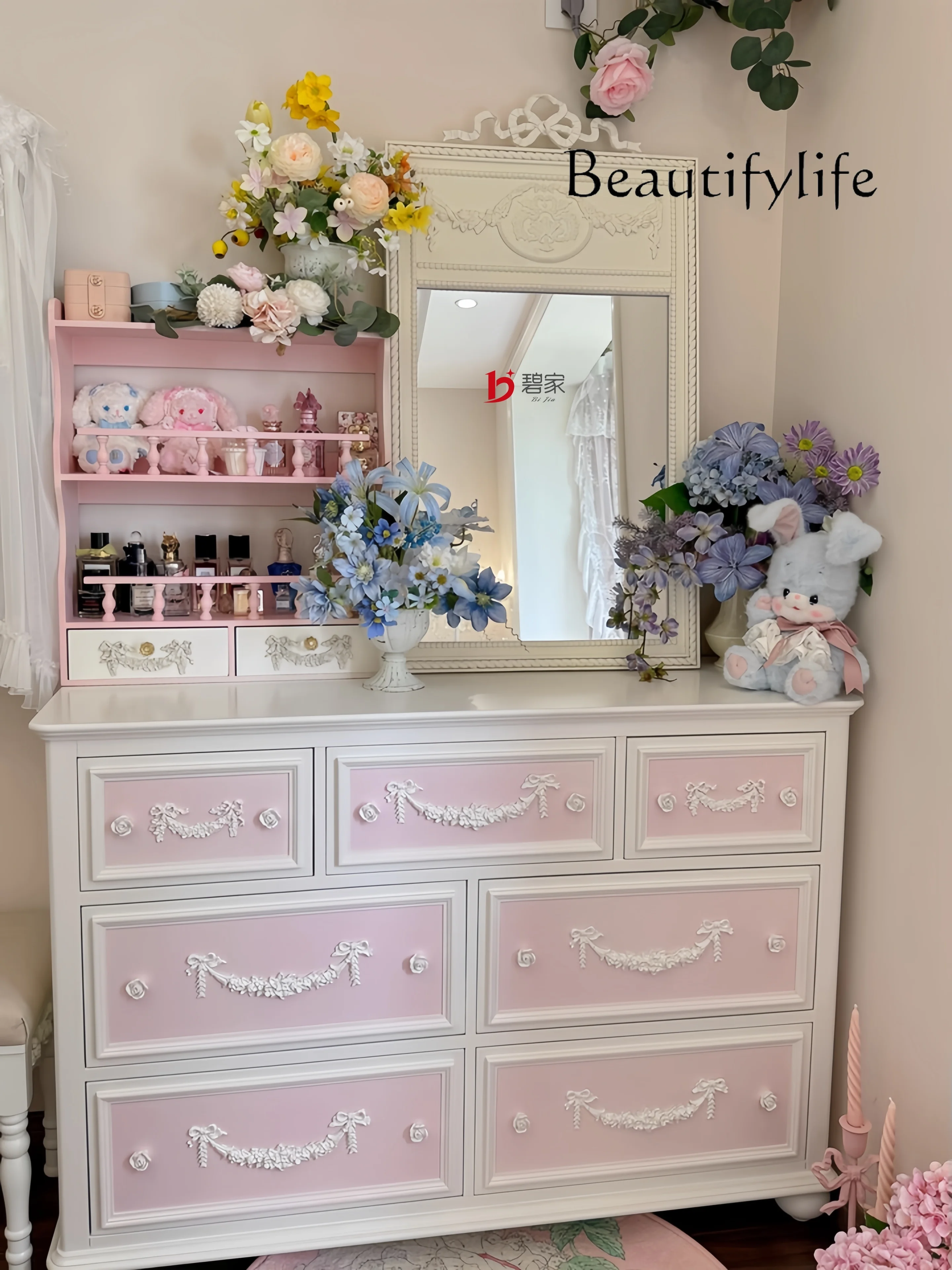 fashionable French retro carved solid wood bucket cabinet, entrance entrance cabinet, dining side storage locker, TV cabinet