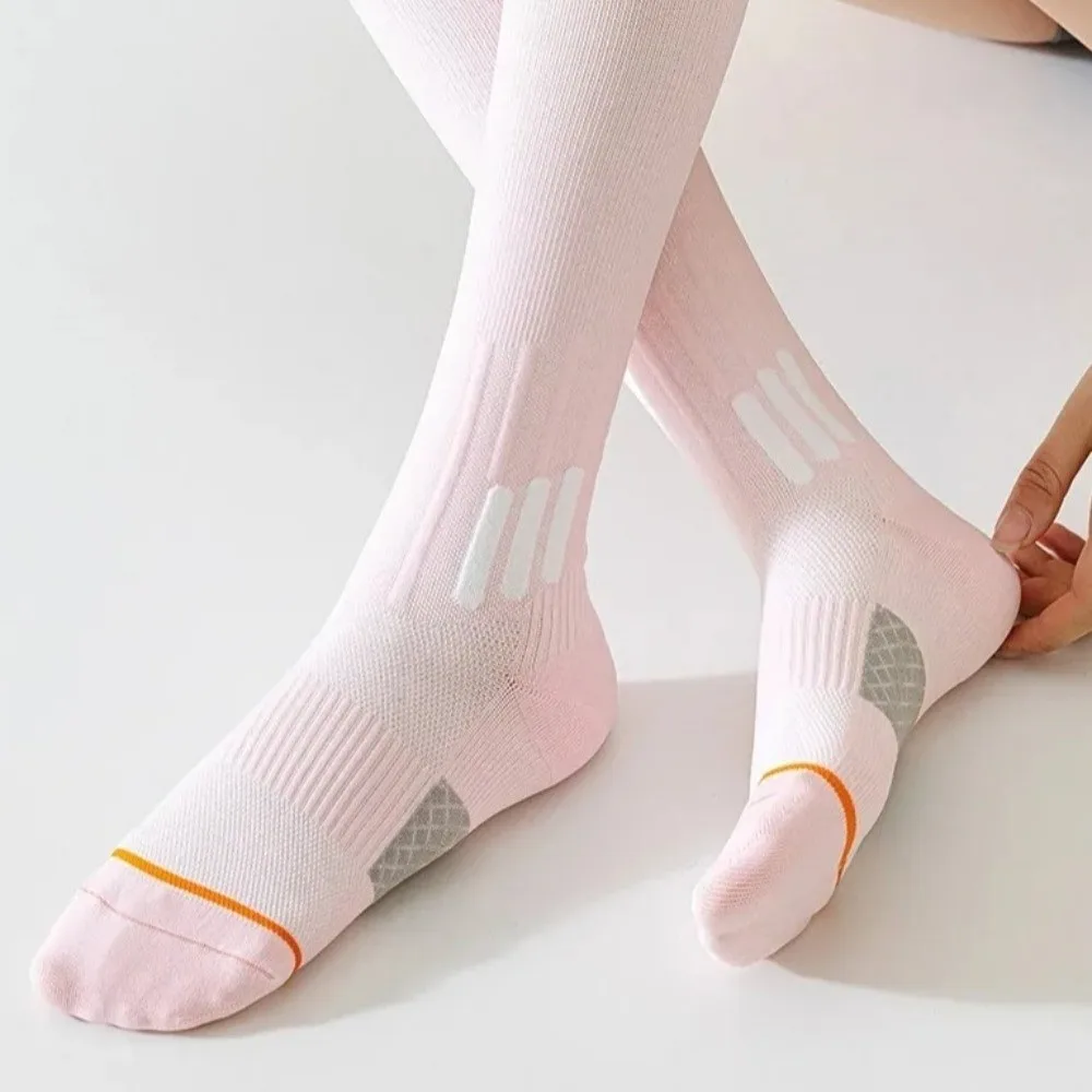 

Новые компрессионные длинные носки для фитнеса, эластичные противоскользящие спортивные носки под давлением, носки для бега, прыжков, йоги, носки для бега, прыжков