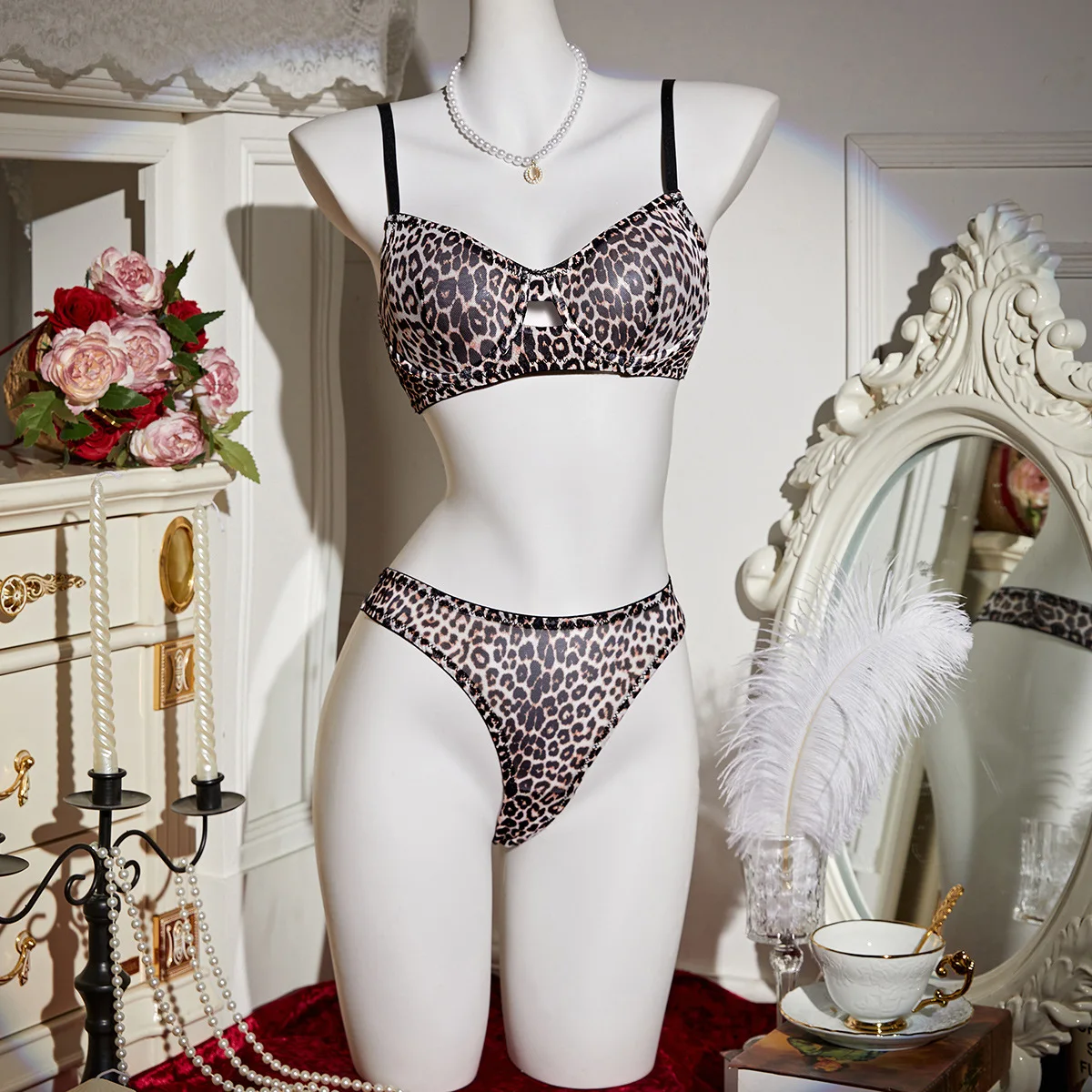 

2 Pieces Sexy Leopard Print Transparent Underwire Bra Panty Set Women's Sexy Underwear Thin Seducing Mesh Printed Bralette