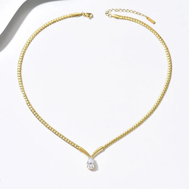 

Fashion Jewelry Stainless Steel Necklace For Women Teardrop Shaped Zircon Pendant Exquisite Snake Bone Necklace