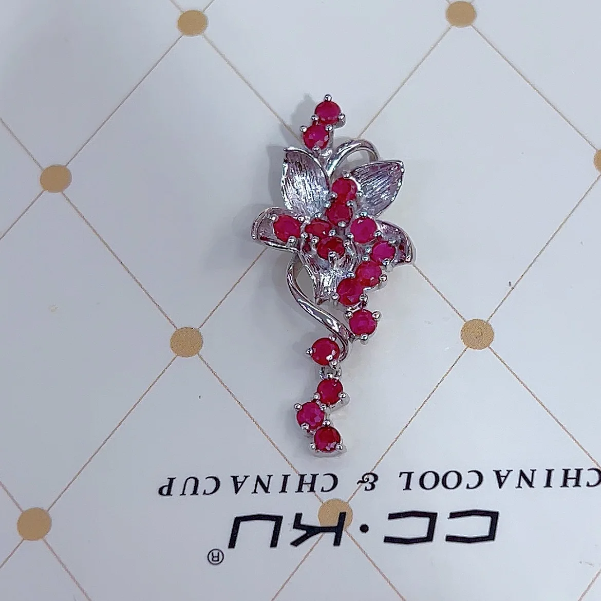 

Кулон из натурального рубина с серебряной цепочкой и сертификатом, ожерелье из стерлингового серебра S925 с покрытием из белого золота