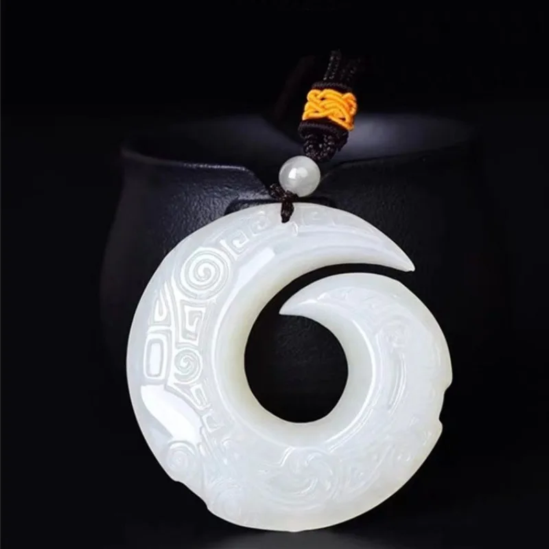 

New Natural White Jade Pendant, Exquisite Fashion Versatile Ethnic Style Necklace