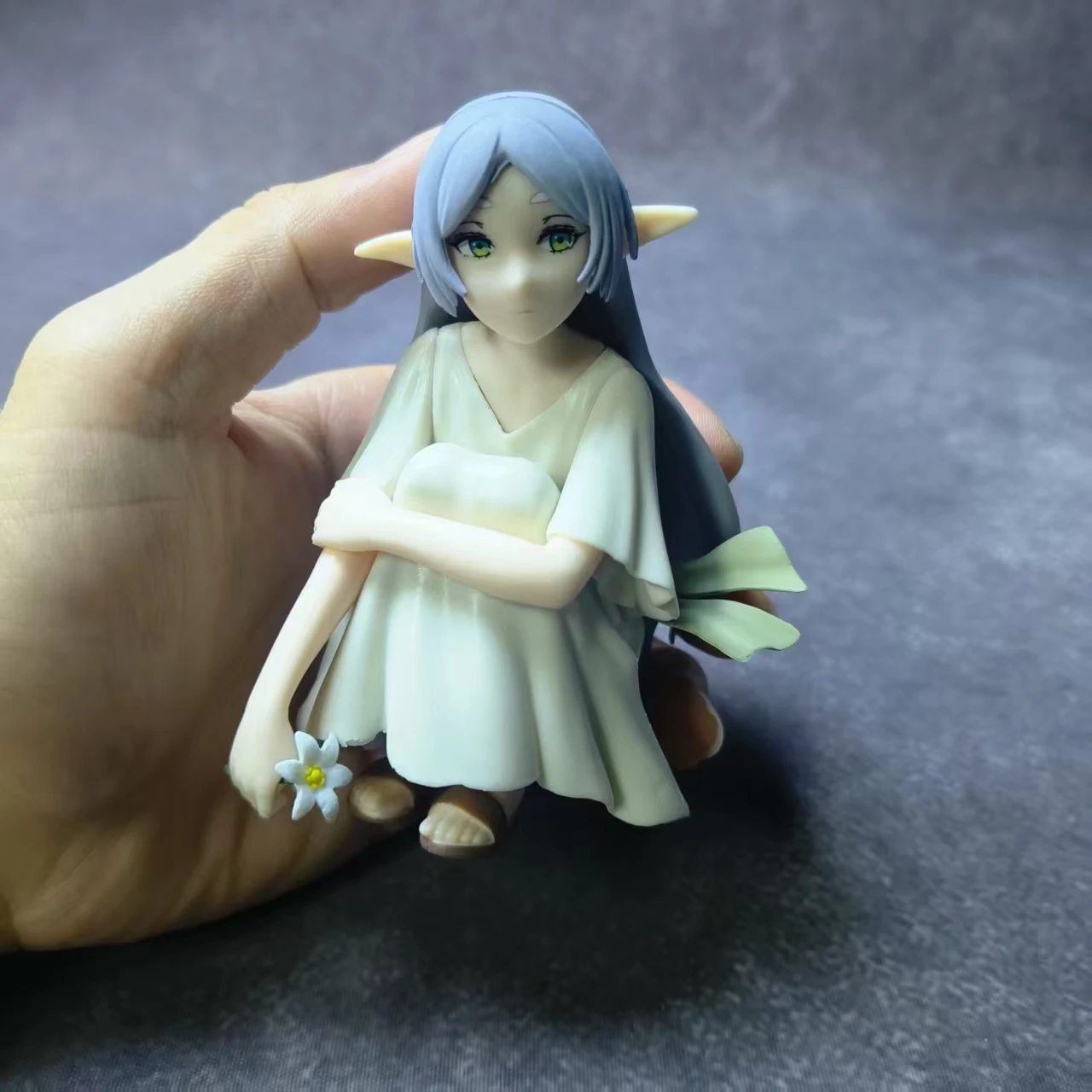 10 cm Anime Figur Frieren Beyond Journey's End Frieren Desktop Nette Action Figur Modell Puppe Spielzeug Geschenk