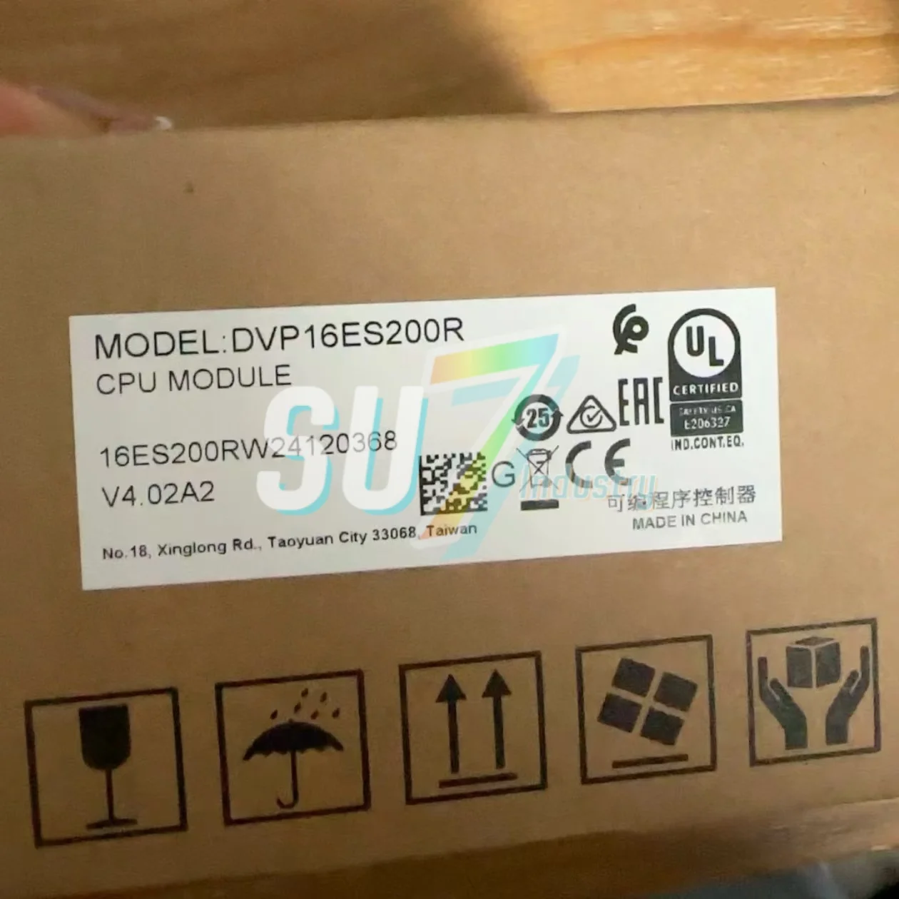

PLC Module new in stock DVP16ES200R DVP16ES200T