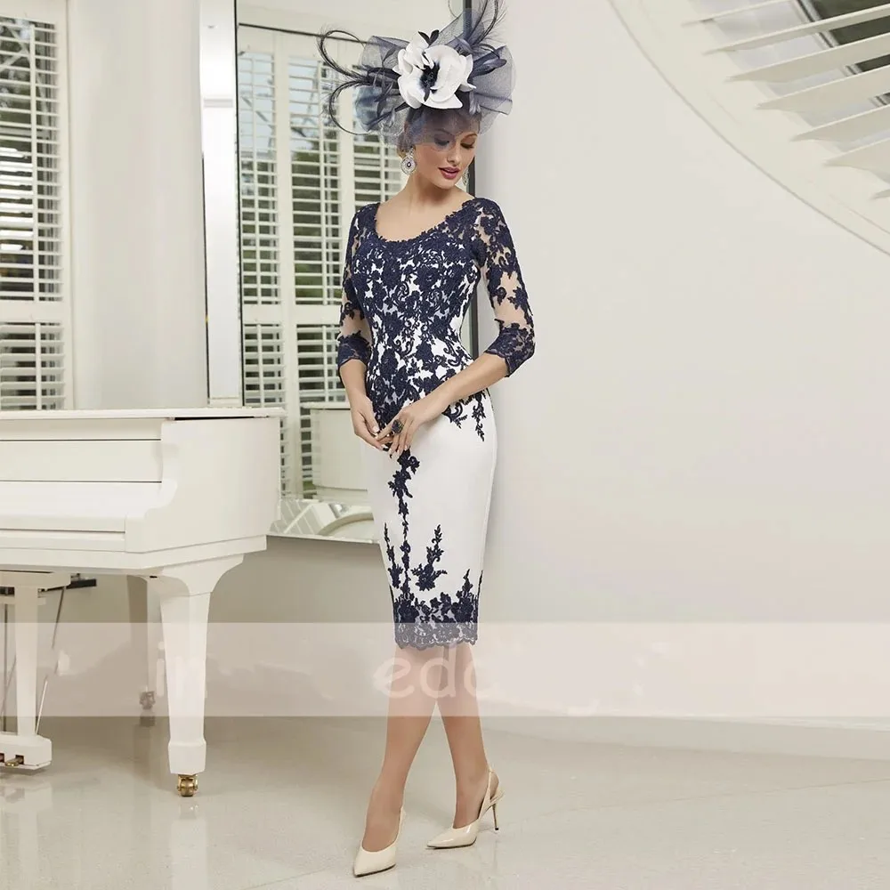 

Elegant Navy Blue Mother Of The Bride Dress 2026 3/4 Sleeves O-Neck Lace Appliques Sheath Knee Length Satin Party Guest Gowns