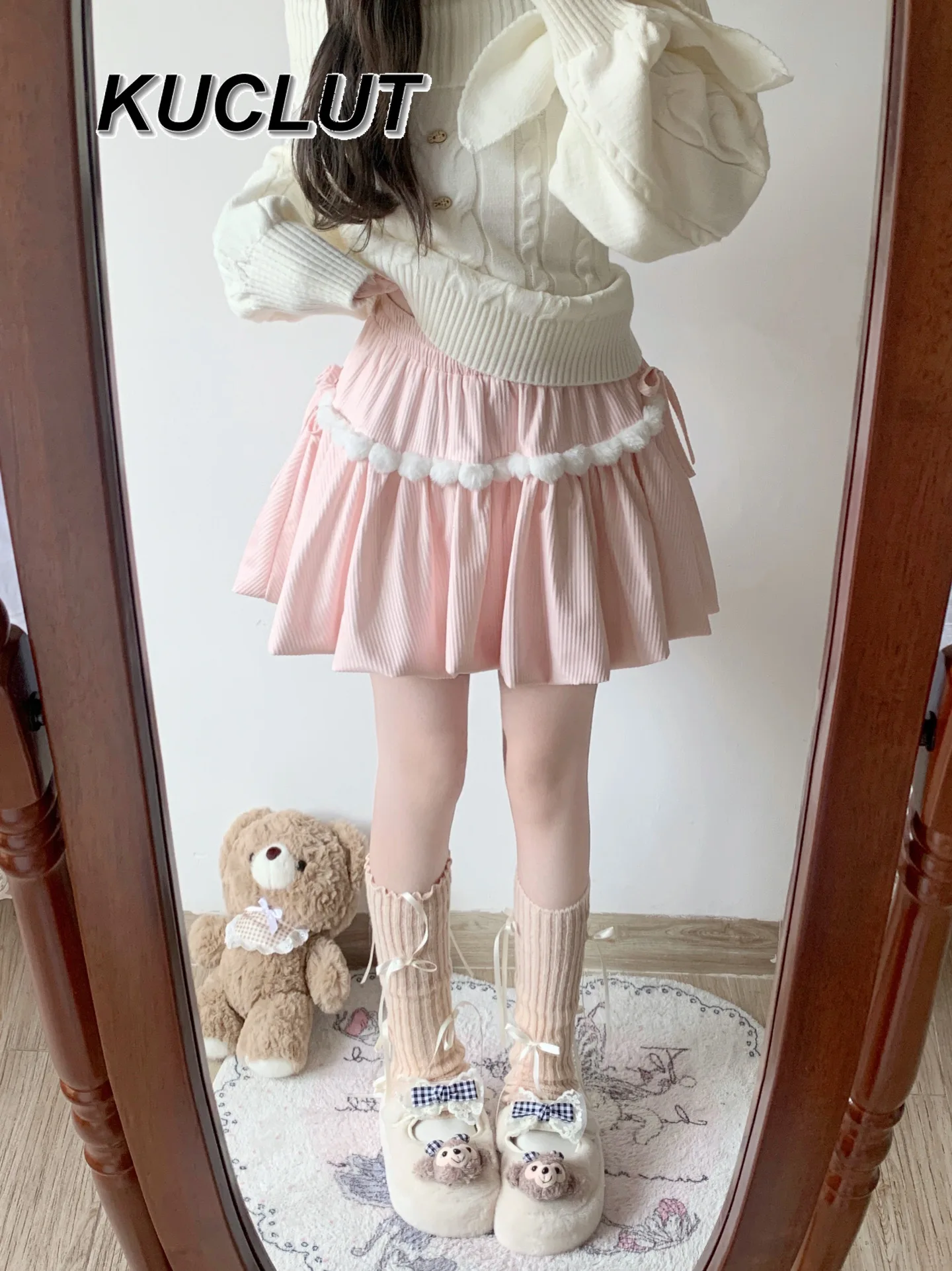 

Милая и милая короткая юбка трапециевидной формы для женщин, новинка 2025, мода, осень-зима, повседневные юбки с пышным цветком и высокой талией для девочек