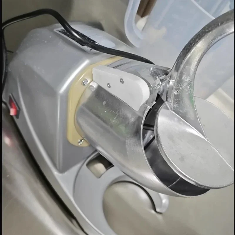 

Professional Electric Ice Shaver Machine Large Capacity High- efficiency Snowflake Shaved Ice Maker for Bubble Tea Shop