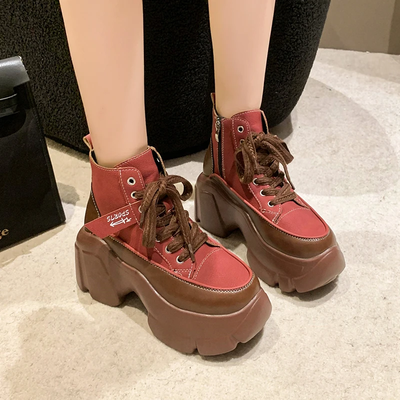 

Женские модные осенние ботильоны на шнуровке, массивные кожаные мотоциклетные ботинки, женские зимние короткие ботинки на высокой платформе в стиле панк, обувь 7 см