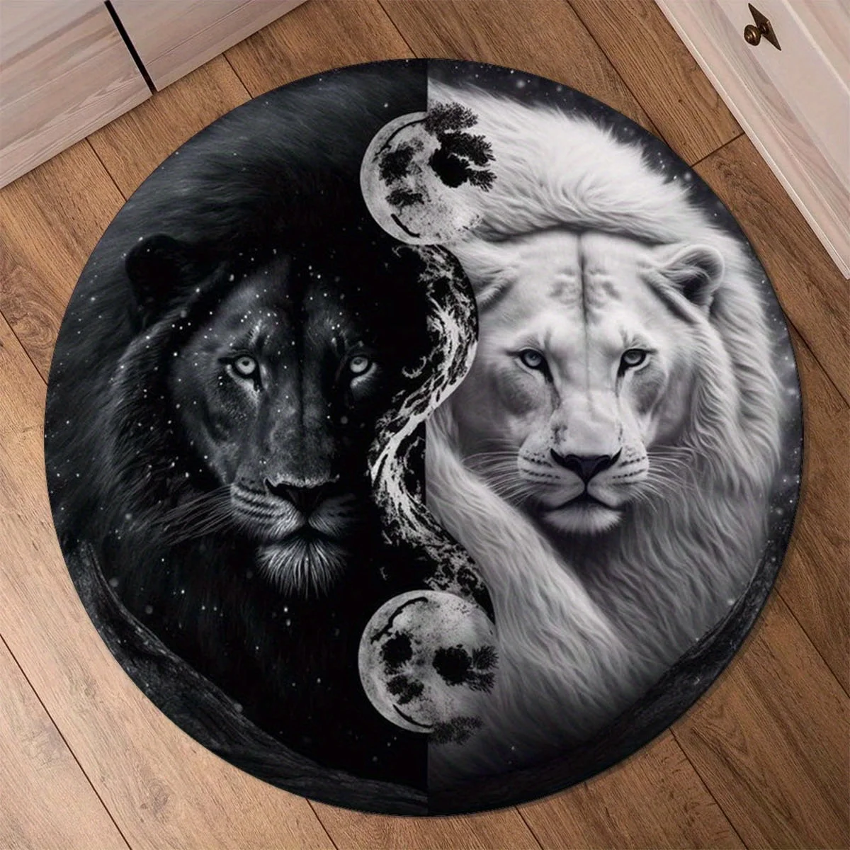 

1pc Chic white and black lion pattern rug - non-slip rug, machine washable, suitable for living room, bedroom, kitchen