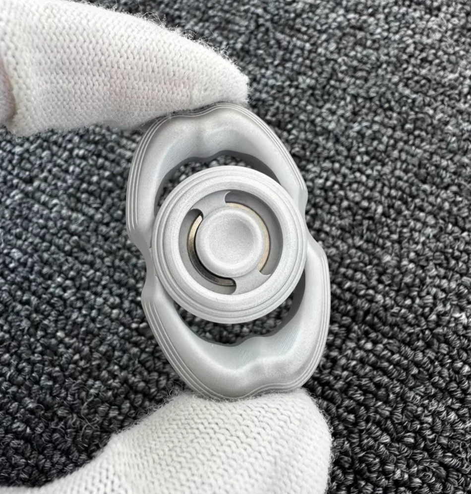 Used EDC LQ Aluminite Mini spinner Fingertip gyroscope Decompression toys