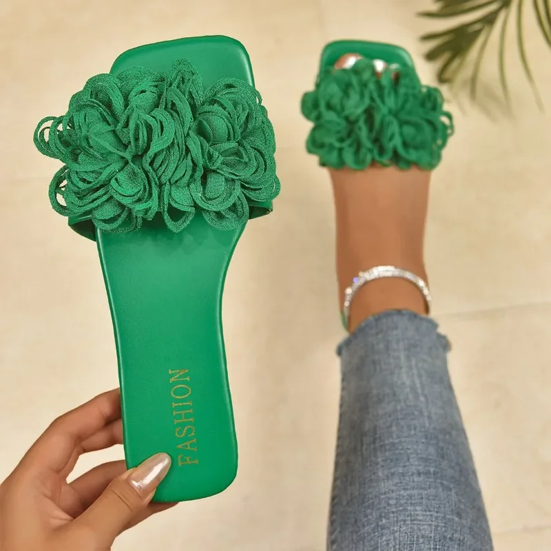 Neue Sommer-Damen-Slipper mit eckiger Zehenpartie, luxuriöse, floral verzierte flache Sandalen, modische, niedrig geschnittene Hausschuhe – Detail 8