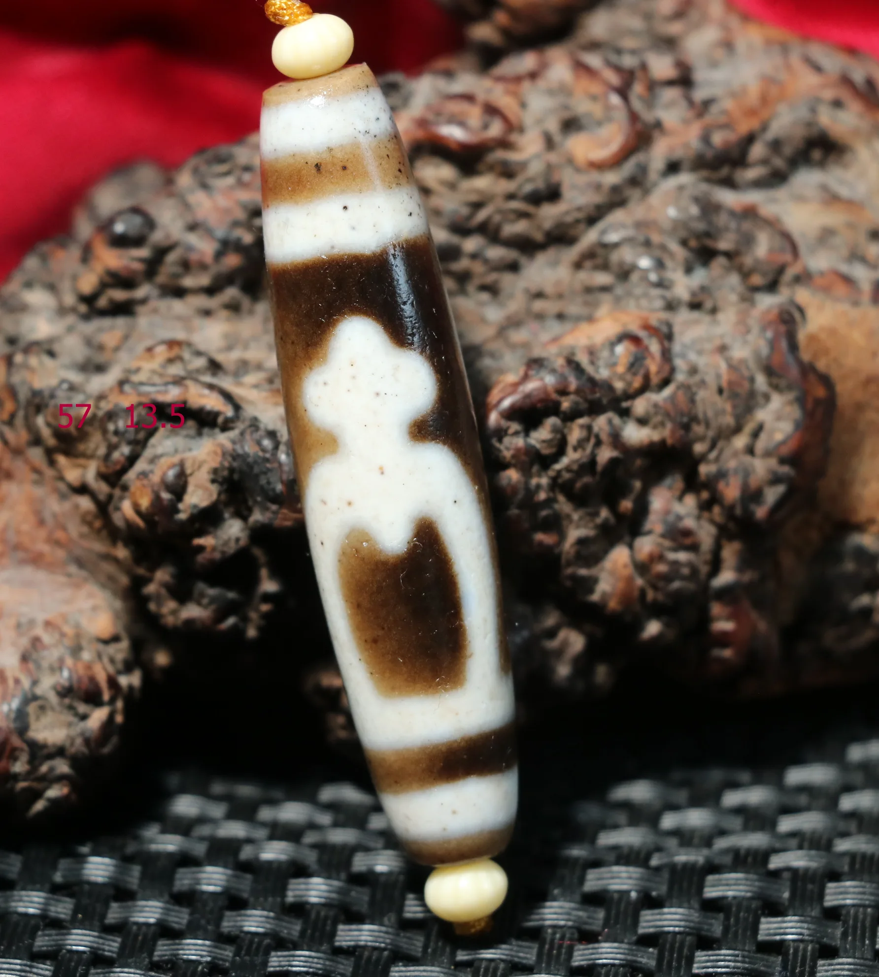 

Tibetan Old Oily Agate Patina Cinnabar Treasure Bottle dZi Gzi Dzee Bead Amulet Pendant Precious Gemstone