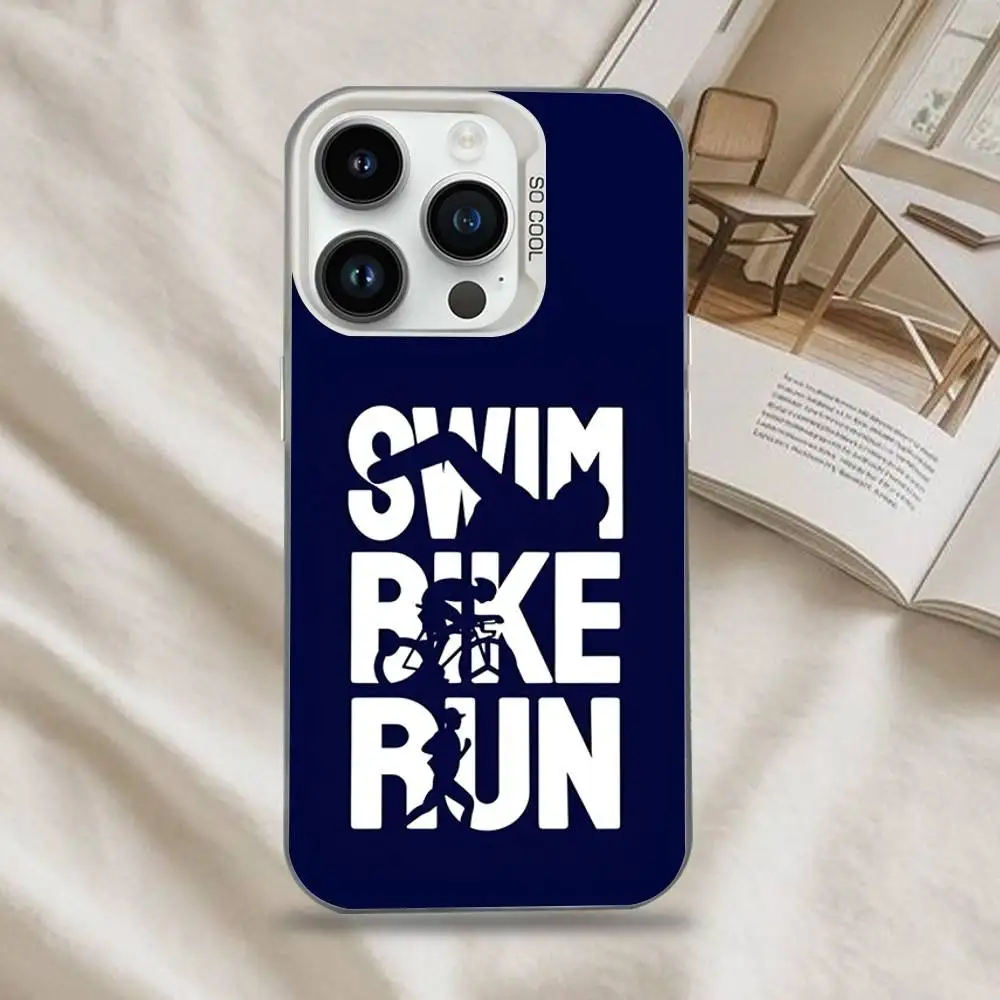 เคสโทรศัพท์ลายไตรกีฬา ว่ายน้ำ ปั่นจักรยาน วิ่ง Tri Life สำหรับ iPhone 16,15,14,13,12,11,Mini,Pro,SE,MAX สีขาวด้าน ป้องกันแรงกระแทก