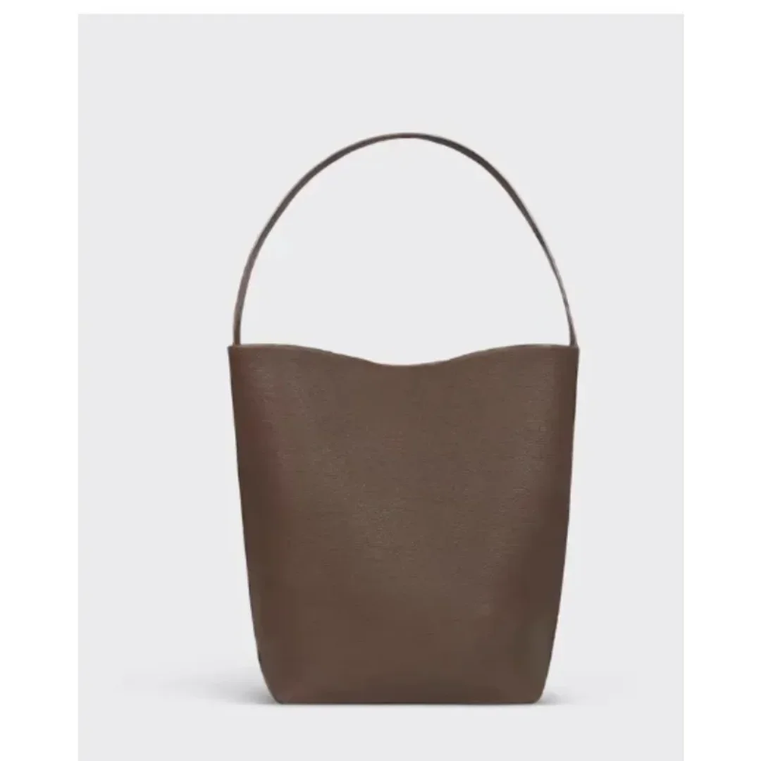 Large-capacity women's handbag Minimalist shoulder bag, suitable for work, travel and daily use. 5