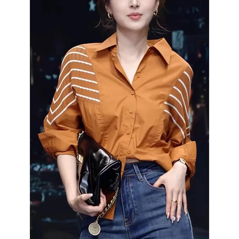 세련되고 우아한 스트라이프 배색 싱글 브레스티드 긴팔 셔츠, 독특하고 시크한 루즈핏 탑