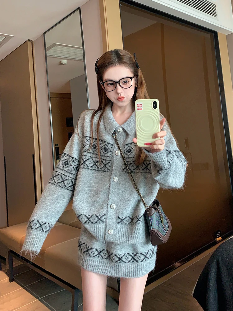 Set maglione jacquard con colletto polo donna 2025 nuovo autunno inverno stile accademico gonna vintage pigra in due pezzi