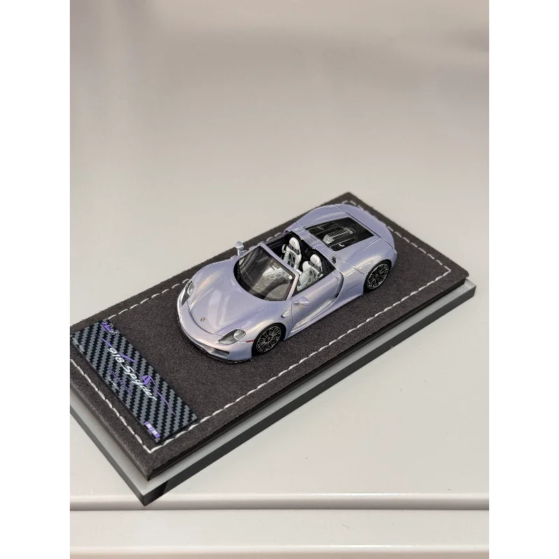 

Halo 1:64 Scale Porsche 918 Spyder Starry Purple Limited Edition 99 Resin Car Model Collectible Toy Gift Souvenir Display