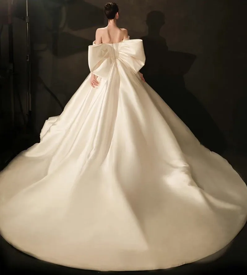 

2025 Elegant Wedding Dress Off The Shoulder Sweetheart Short Sleeve Satin Bridal Gowns Big Bow Vestidos De Noiva