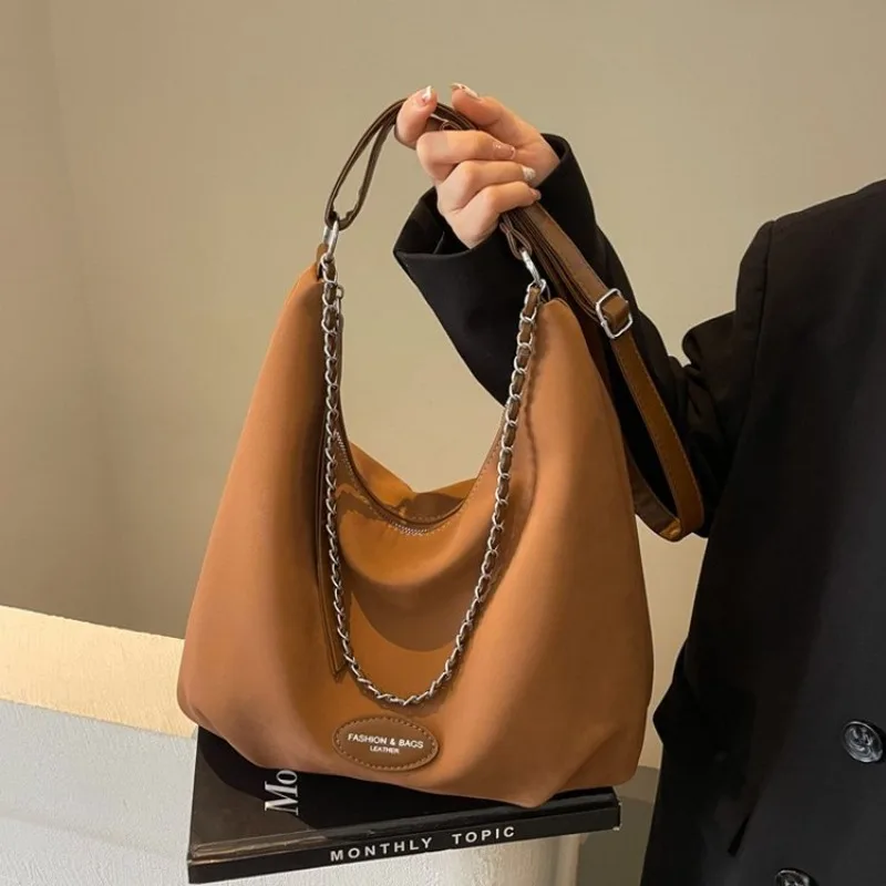 

Роскошная повседневная дизайнерская сумка для подгузников, женская сумка-тоут большой вместимости, элегантная кожаная сумка через плечо для повседневного шика