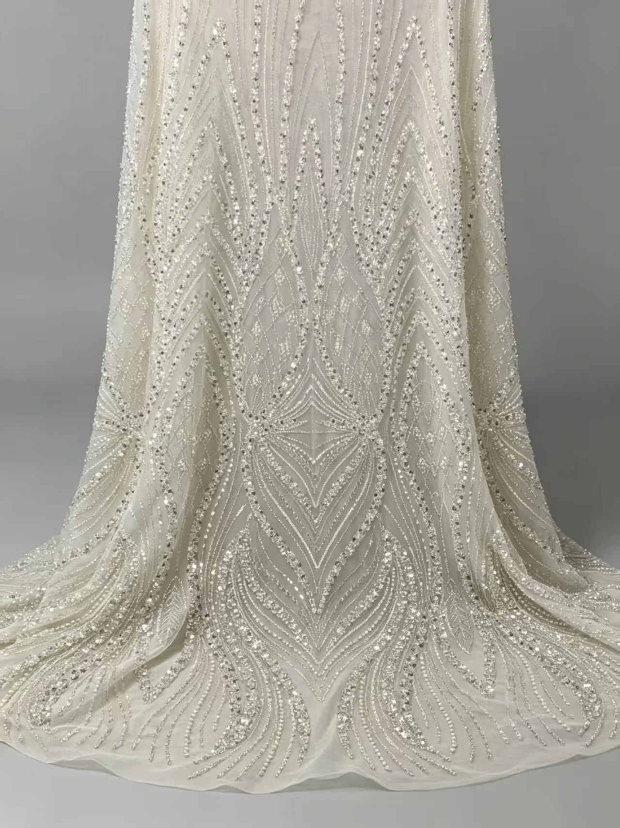 

XILEI 23 Premium Polyester Beead Embroidery Fabric Flower Pattern Mesh Lace Shiny Ornament Cloth For Wedding Evening Dress