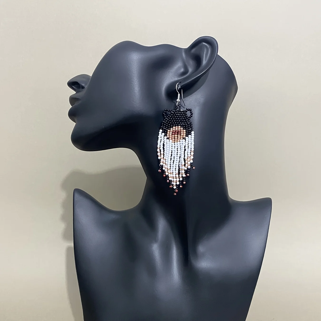 Rice bead earrings Creativity Tassels Bear Bohemia Pattern Hand weaving Alloy Female Fashion Simplicity Beaded earrings