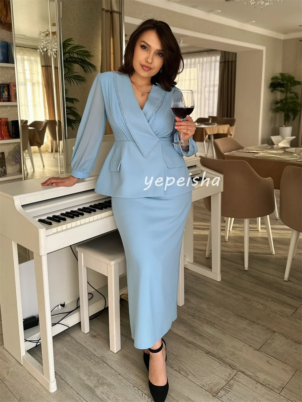Abiti midi con scollo a V dritti con pieghe in jersey elegante squisito personalizzato Abiti per occasioni su misura Squisito ed elegante di alta qualità