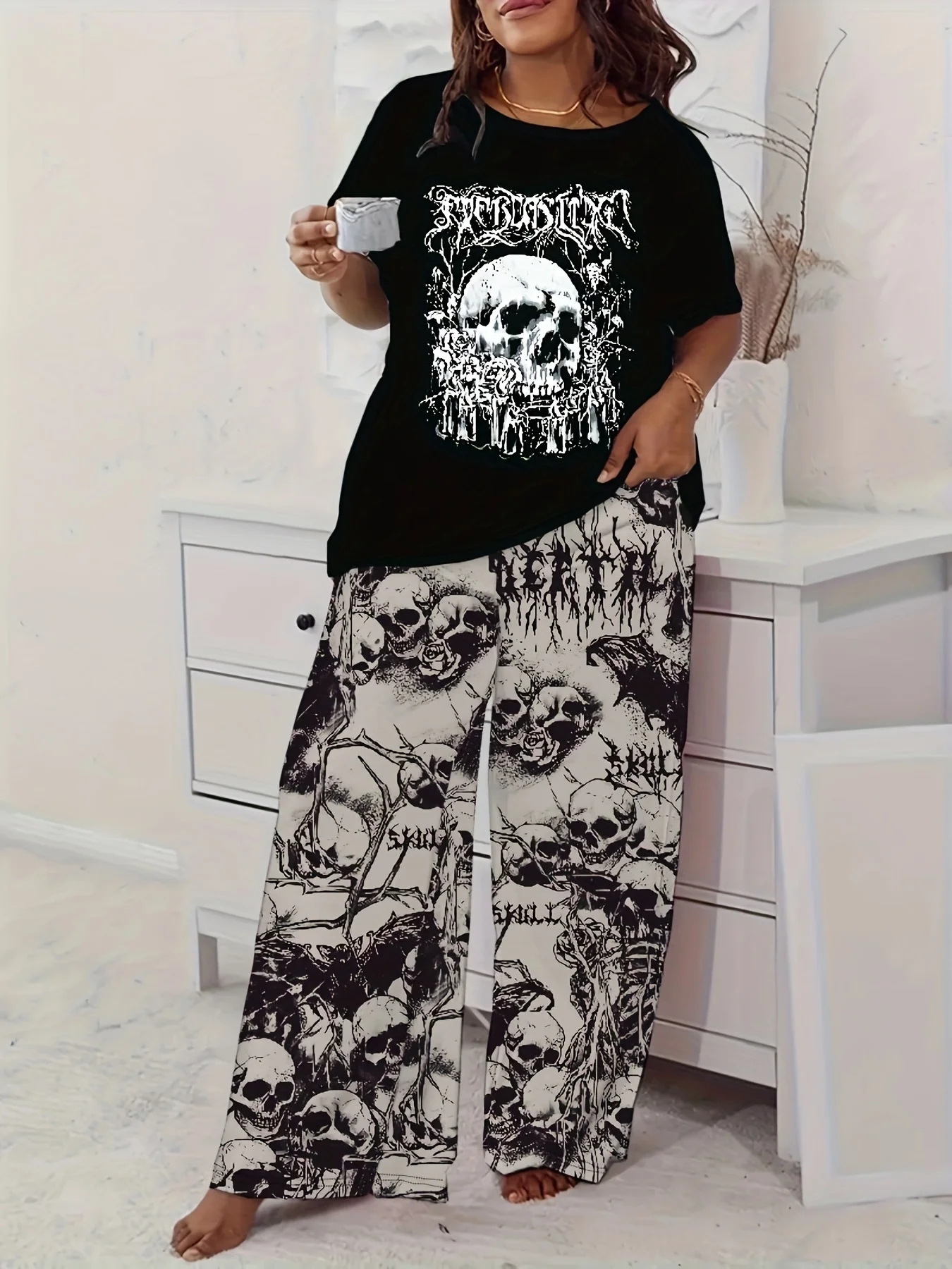 Heavy Metal Gothic Skeleton Bat Vine 3D Printed Pajamas for Men and Women, Loose Short Sleeved Pants, Home Set