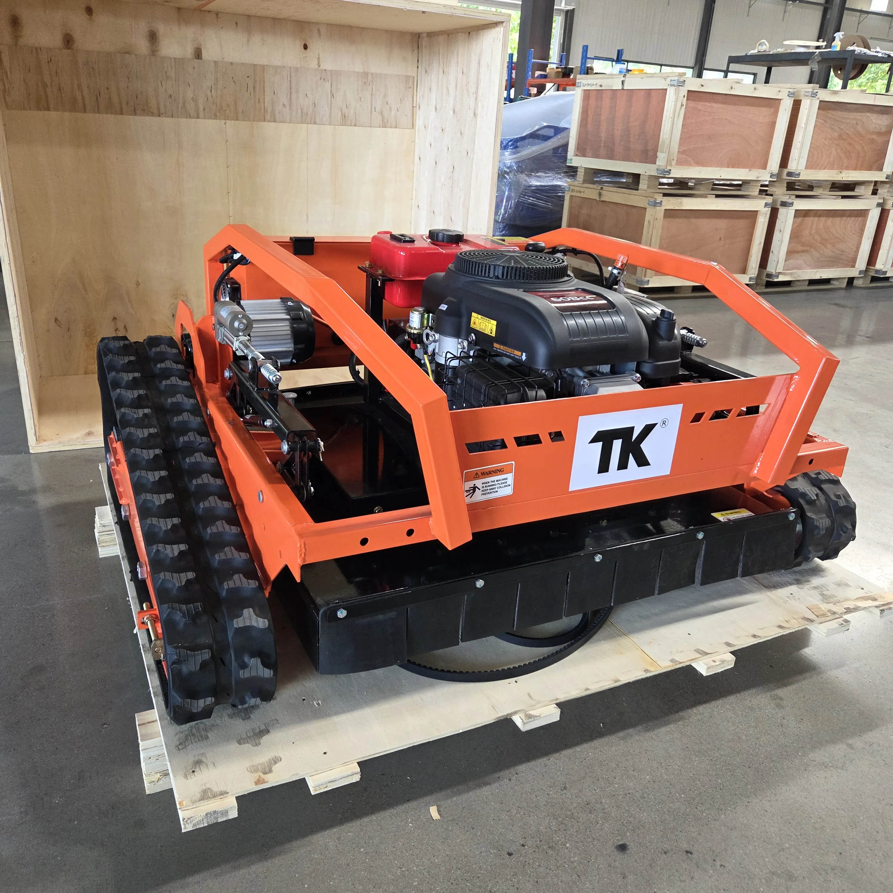 4000 ㎡ كفاءة القص، عرض القص 1000 مم، شفرات مزدوجة تدعم 60 ° مائل، جزازة العشب الذكية الأكثر شعبية التي يتم التحكم فيها عن بعد #1