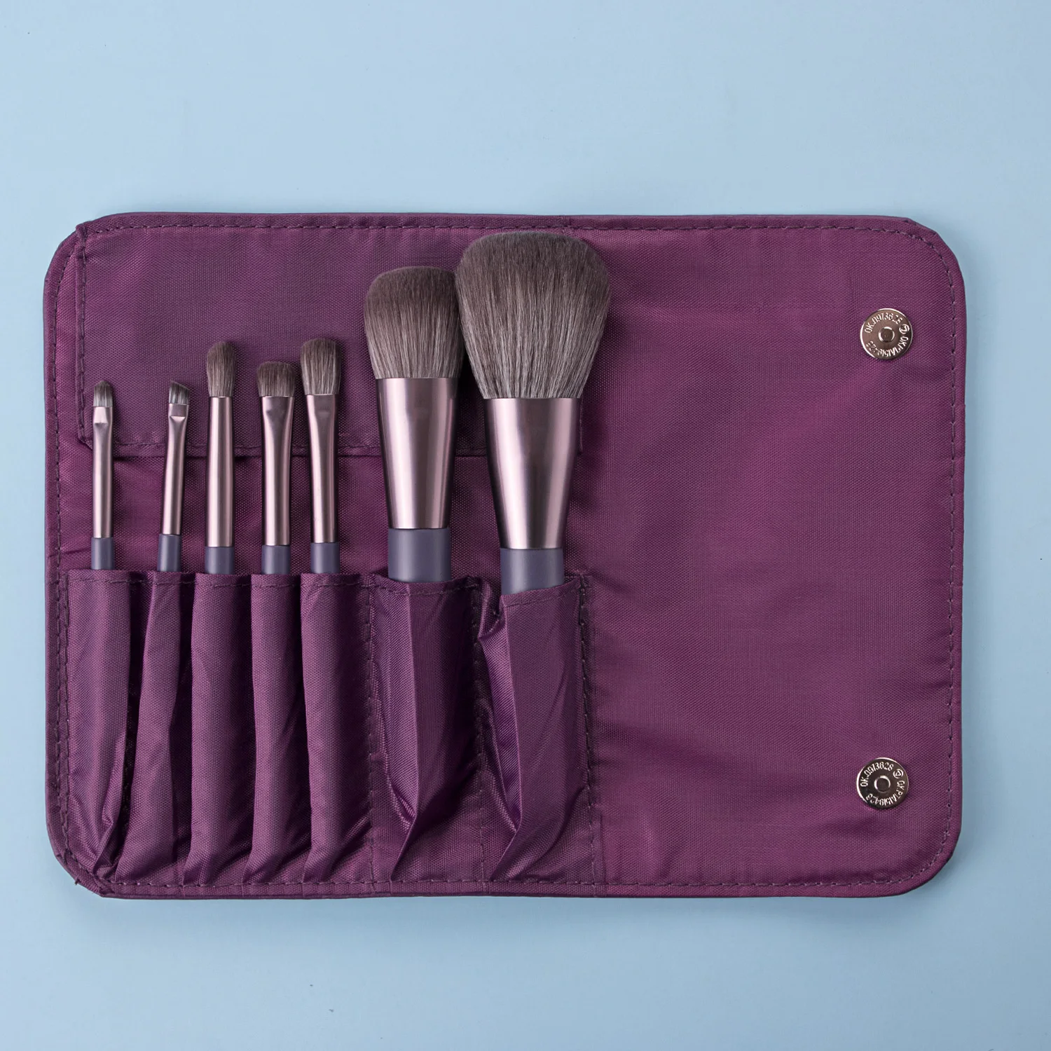 Set di pennelli per trucco Ronshadow, pennello cosmetico da 7 pezzi con borsa per pennelli per trucco