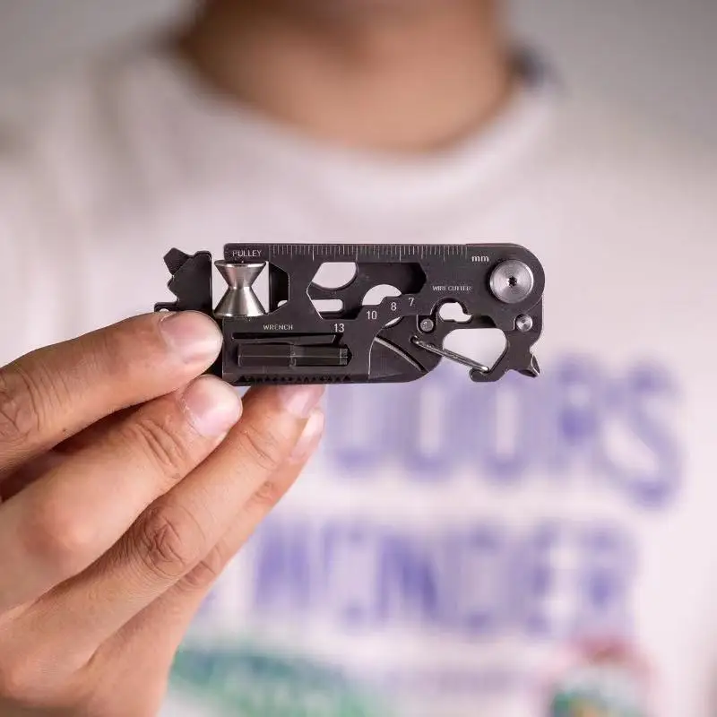 Portable multifunction  Stainless Steel Compact Multitool Combination 30 in 1 Mini Tool  EDC Tool for Daily Outdoor Carrying