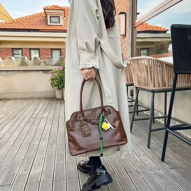 High-end Fashion Shoulder Tote Bag 2024 Autumn and Winter New Large-capacity Shell Bag Retro Style  Designer Bag