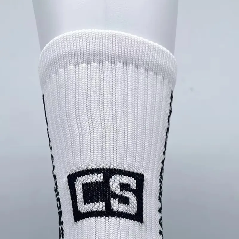 One Pair Adult 4 Colors Sports Series Socks Polyester Is Breathable Sweat-absorbing Football Socks at the Bottom of the Towel