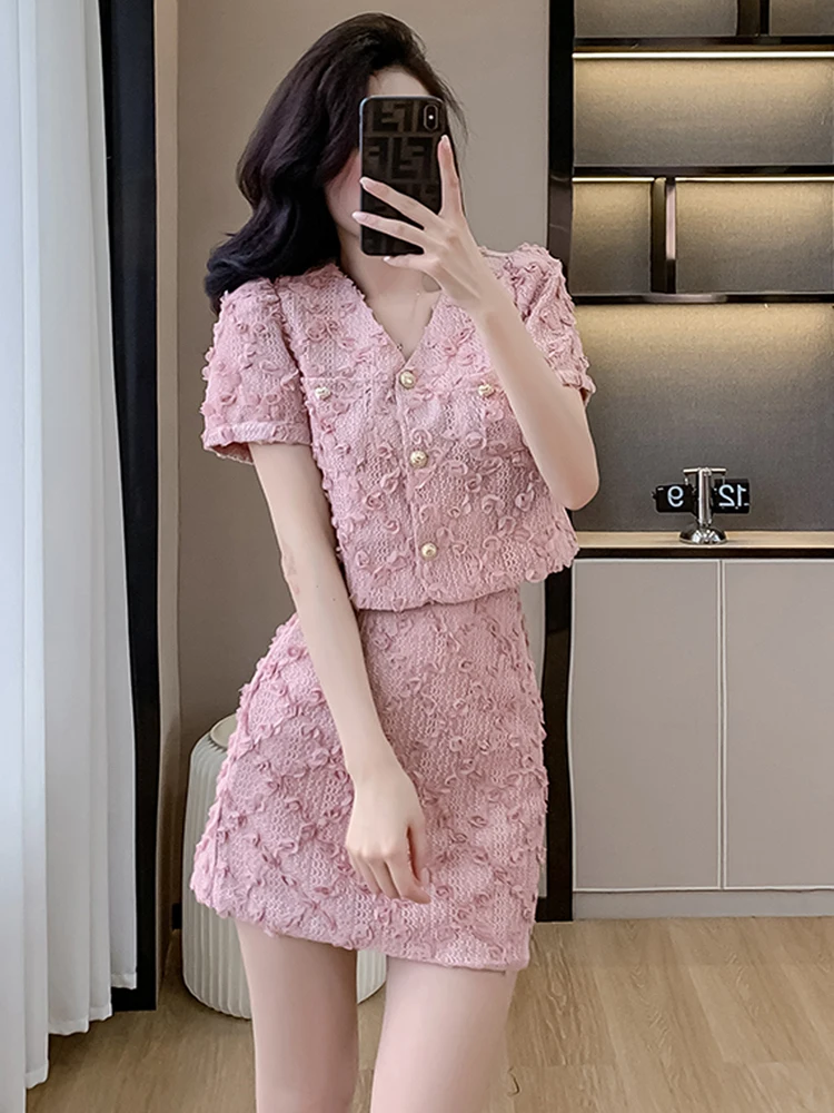 

Summer Solid Lace Embroidery Suits Single-Breasted V Neck Crop Top+ Mini Pleated Bodycom Skirt Women Sweet Streetwear Sets