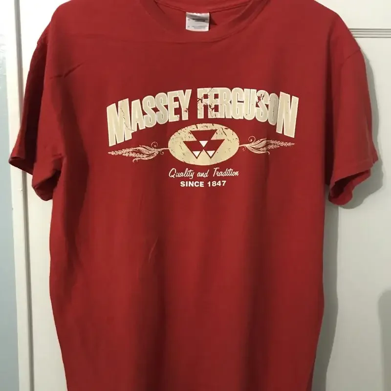 Vintage Massey Ferguson Tractor Logo Mens Red T-shirt Size M