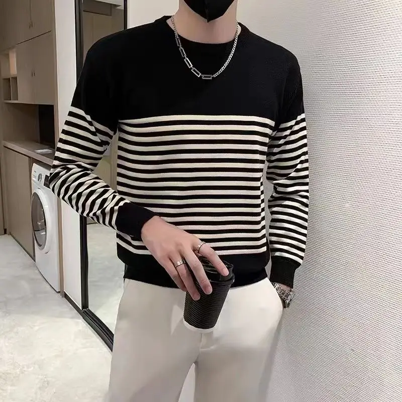 

2024 Men's Spring and Autumn New Splicing Pullover O-Neck Striped Fashion Minimalist Comfortable Casual Long Sleeve Knitted Tops