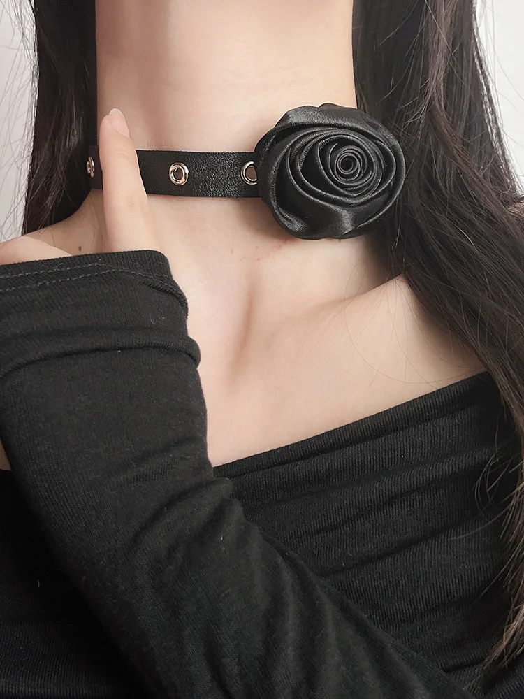 Punk Goth Rose On The Neck Flower Choker For Women Collars Designer Leather Neck Decoration Gothic Jewelry Flower Accessories