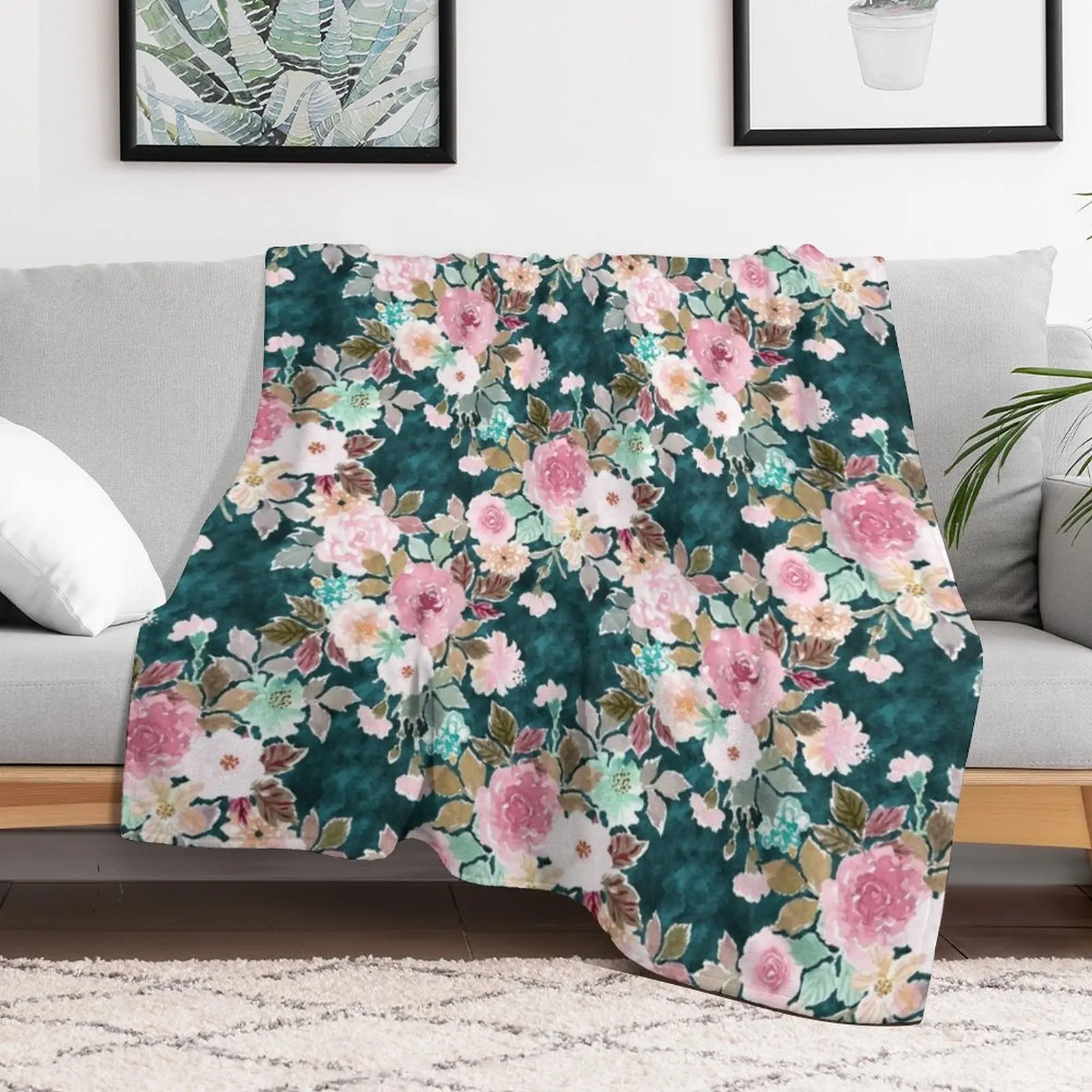 BANKED Lush Moody Floral Throw Blanket Travel Blankets For Bed Blankets