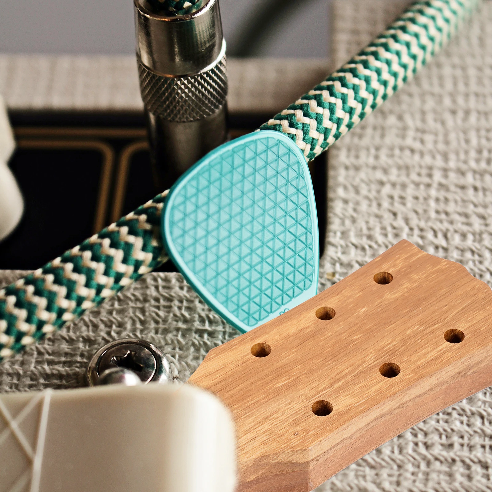 

Portable Guitar Wooden Storage Holder For Picks Rings Earrings Natural Wood Lightweight Durable Smooth Surface Plectrum