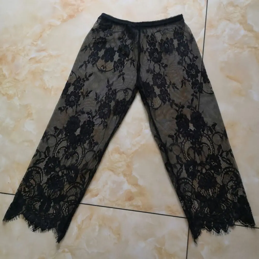Cropped Length Stretch Leggings Stretch Fabric Flower Pattern Flower Lace Pettipant Sheer Mesh Material Lace Trim
