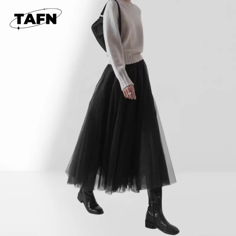Cute Floral Print Skirt – Brighten Up Your Look for Spring & Summer Luxury Feel for Evening Outfits  Elastic Fit  All-Day AH0120