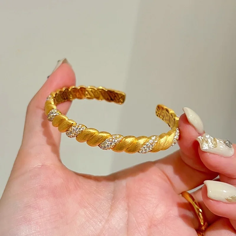 

AU999 24K Gold Diamond-Inset Twisted Open Bangle for Women - Minimalist Luxury Design, Delicate Sparkle, Good for Party & Date
