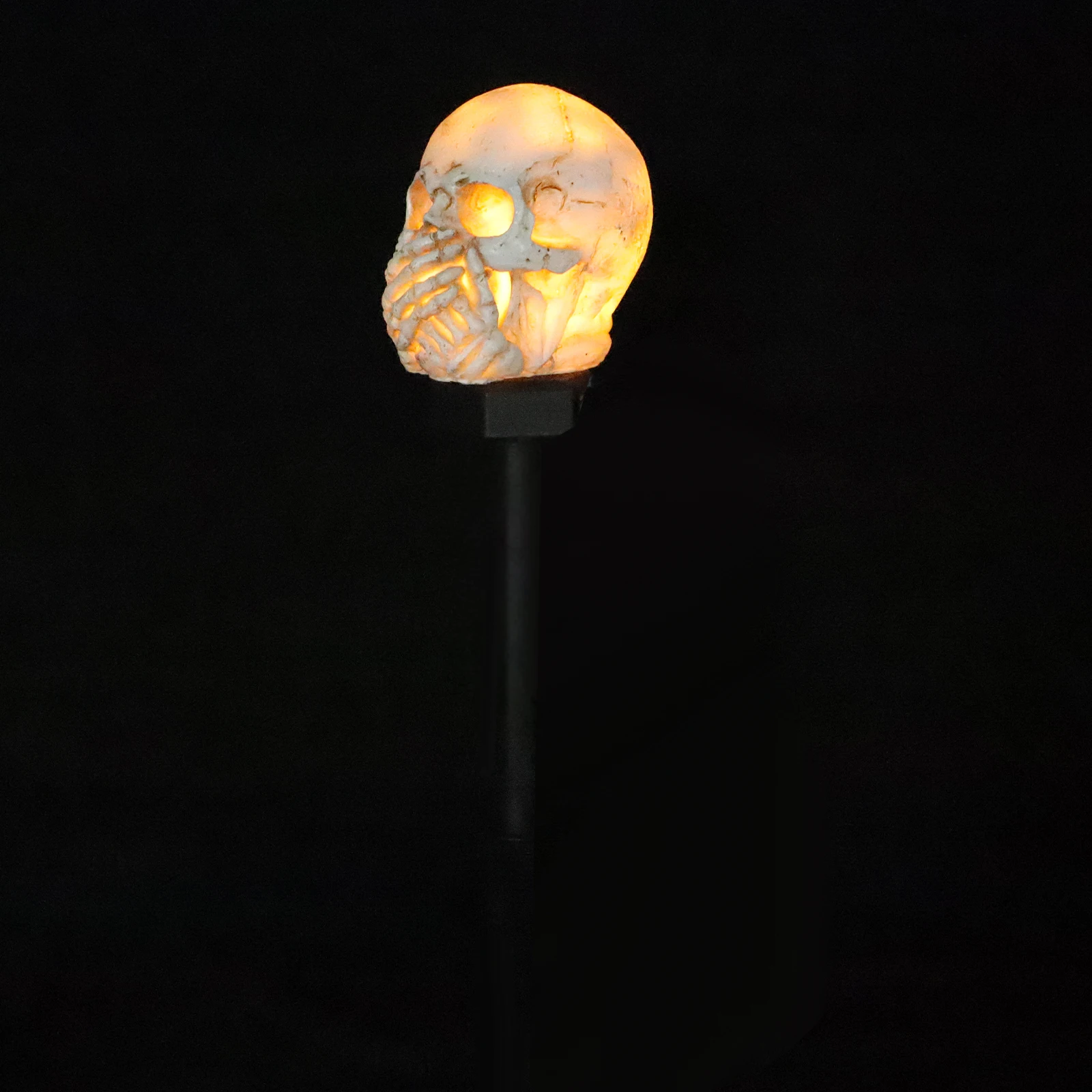 

s Skull Solar Stake Lamp Halloween Outdoor Garden Lawn Decorative Lighting Plastic Night Light Solar Power Garden Stake Lamp
