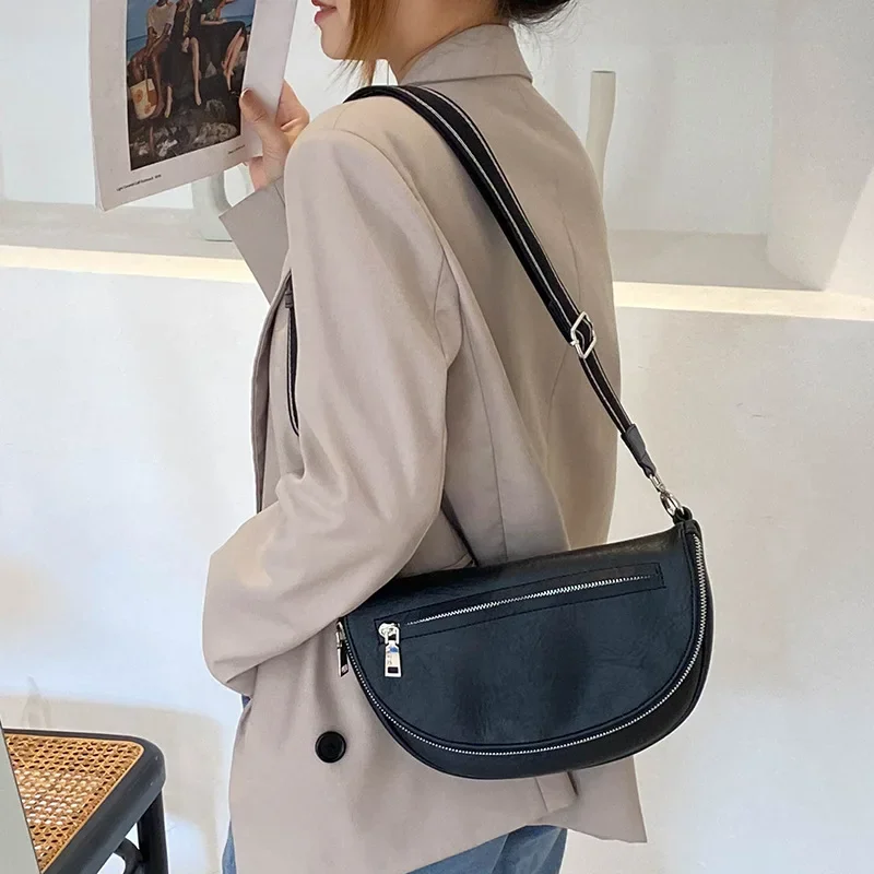 

Fashion PU Leather Women Saddle Bag Luxury Shoulder Bags Small Round Handbag Wide straps Crossbody Messenger Bag bolsos