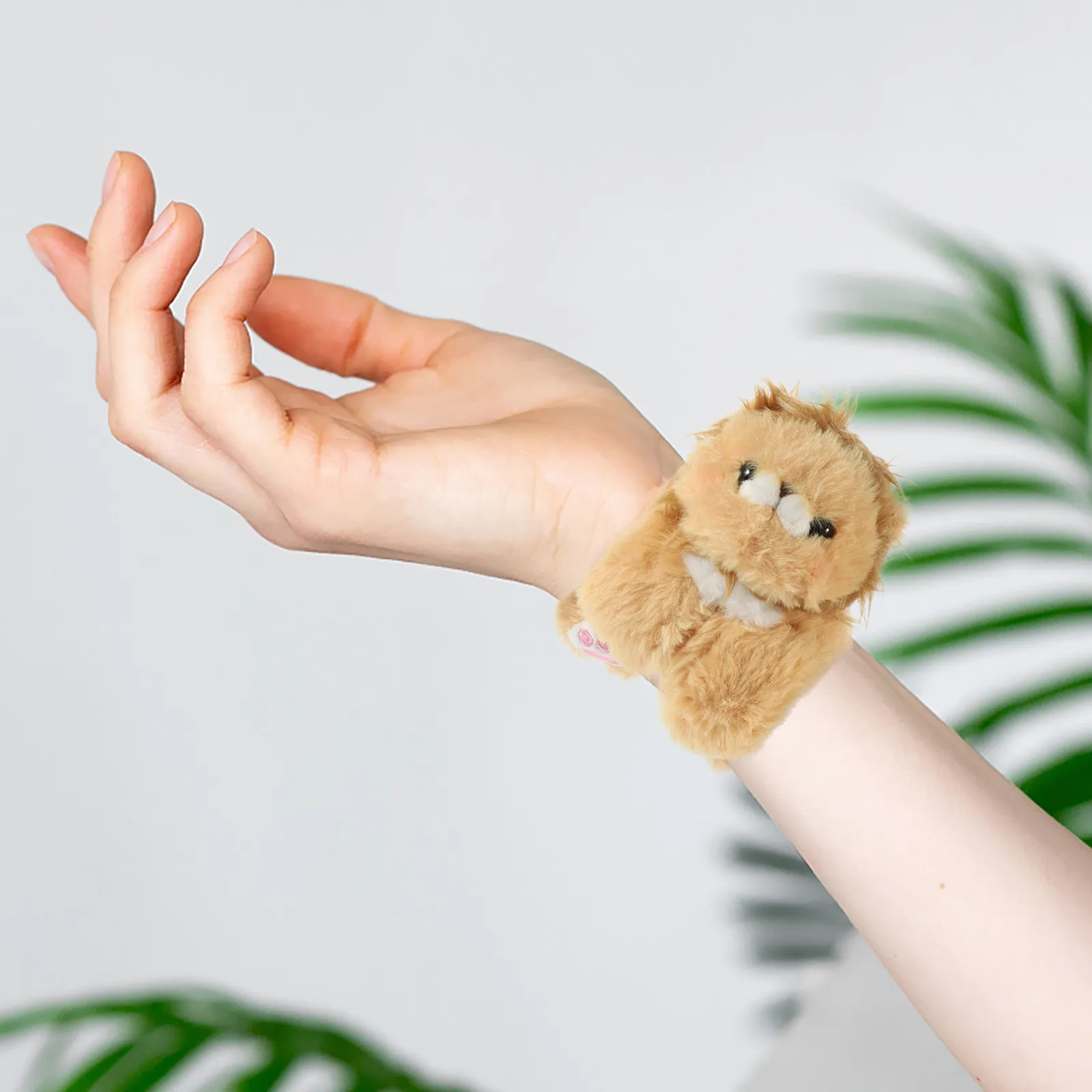 

Lion Shaped Slap Wristband Cute Animal Snap Bracelet for Children Party Favors Halloween New Year Classroom Prize Kids