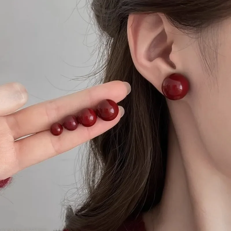 Vintage Red Pearl Stud Round Earrings for Women Korean Sweet Imitation Pearl Temperament Earings Wedding Party Jewelry Gifts