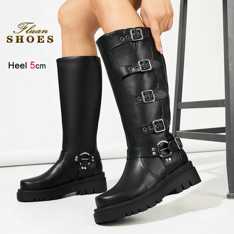 

2025 модные прямые рыцарские сапоги из искусственной кожи, женские высокие сапоги без шнуровки с пряжкой, осень-зима, женская обувь в британском стиле 5 см