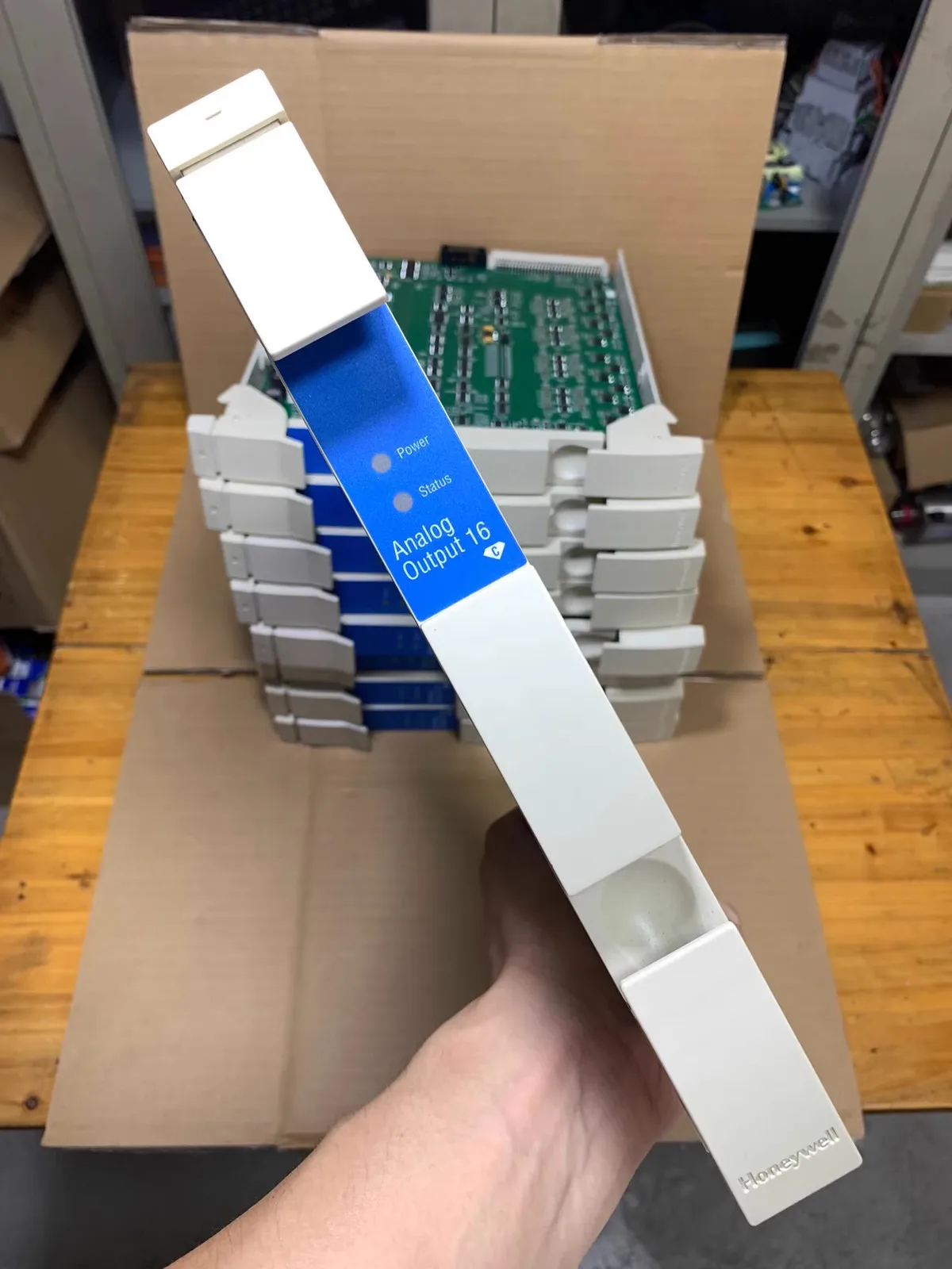 Used 80363969-150 MC-PAOY22 For oneywell 80363969-150MC-PAOY22 Analog Output Module Board